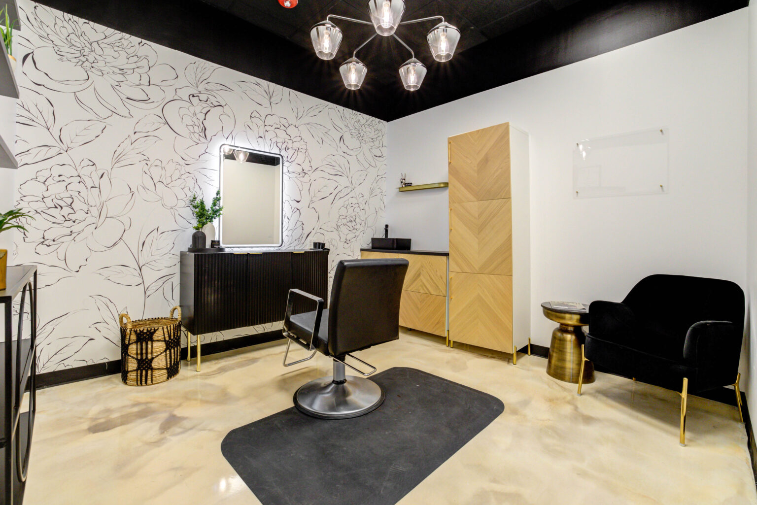 Suite 115 Salon + Suites